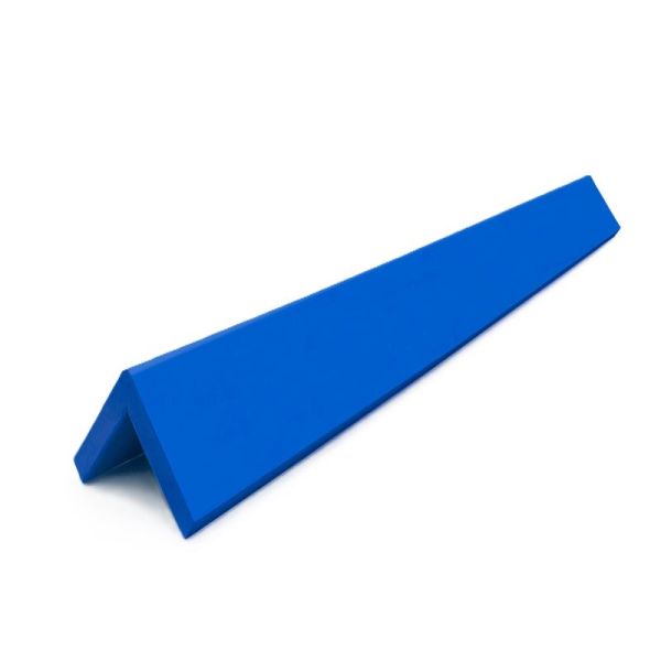 Rohový ochranný nárazník. Tvar L. Rozmery 1000 mm, 80x80 mm. Rohový ochranný nárazník. Tvar L. Rozmery 1000 mm, 80x80 mm.